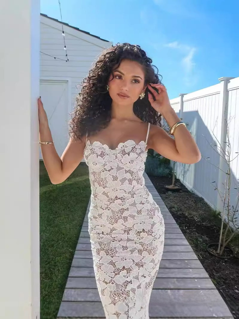 Luna Lace Maxi Dress